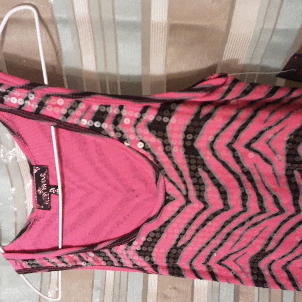 Almost Famous Tank Top - Picture 4 of 4